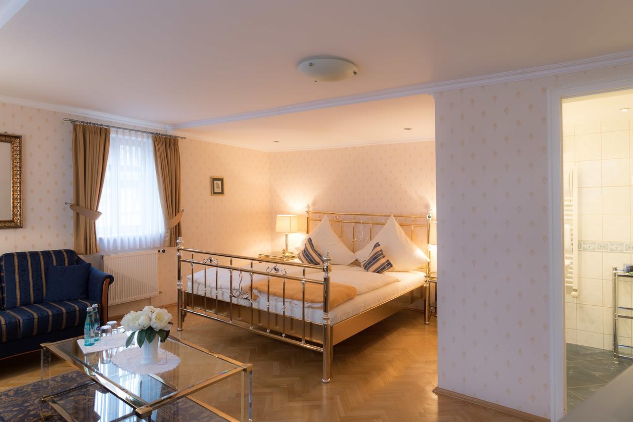 Hotel Gasthof Krone Lohr Extérieur photo