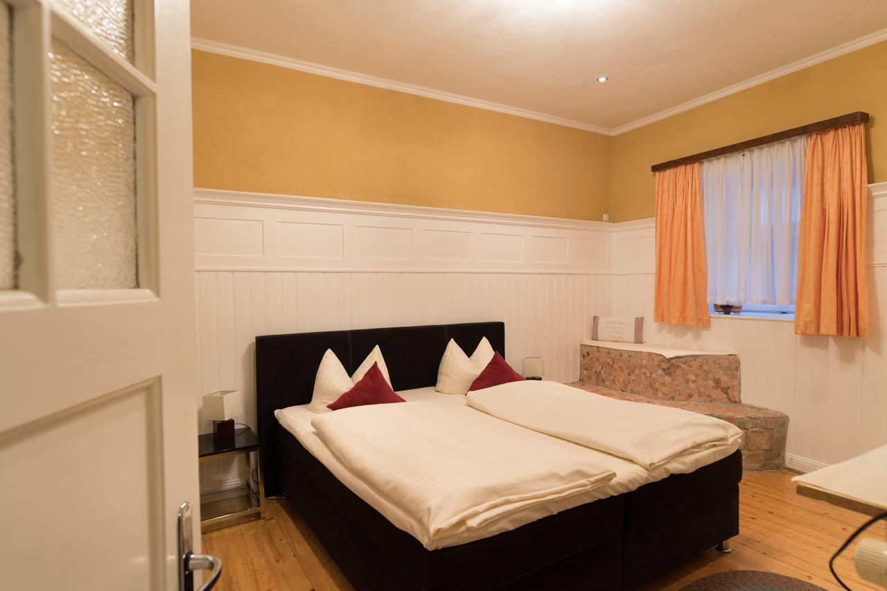 Hotel Gasthof Krone Lohr Extérieur photo